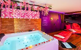 Sweet Dreams Jacuzzi